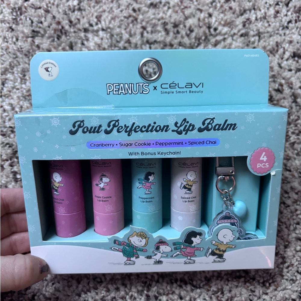 Peanuts Snoopy Holiday Christmas Lip Balm Set With Keychain